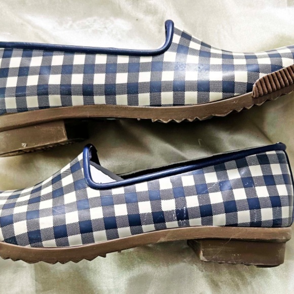 RAIN SHOES, RUBBER, LADIES SZ 8, WATERPROOF, NAVY GINGHAM, BY COUGAR, NEW NEVER - Picture 7 of 11